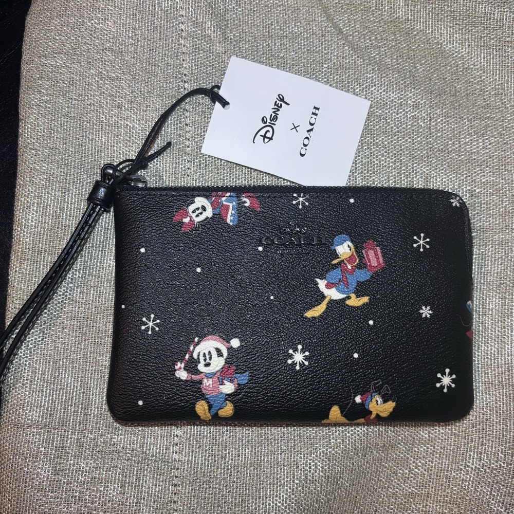 Coach X Disney Small Zip Wallet Wristlet With Holiday Print NWT - Picture 1 of 3